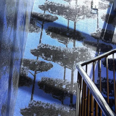 Caron Le Marais 3*